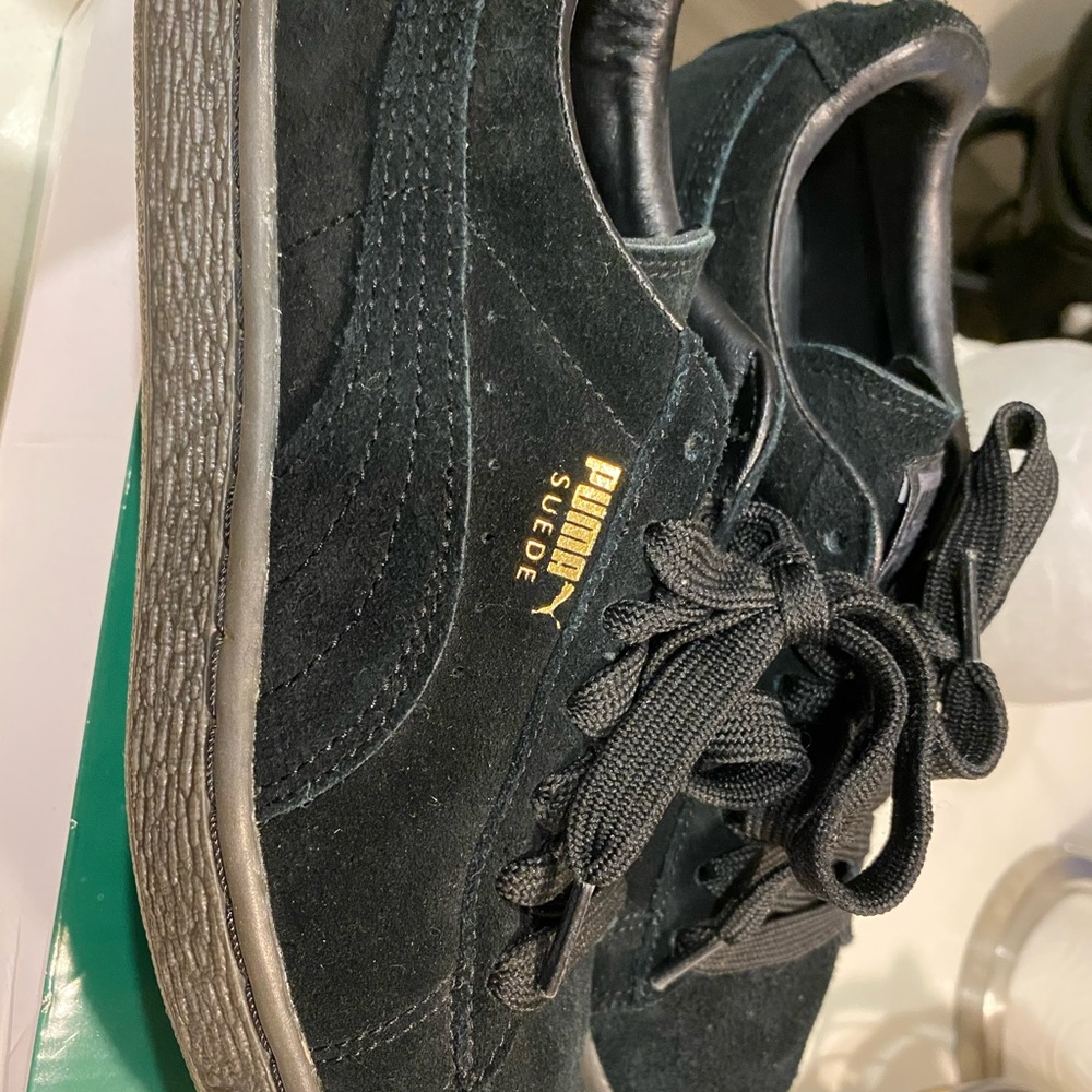 Puma sneakers never been worn in box